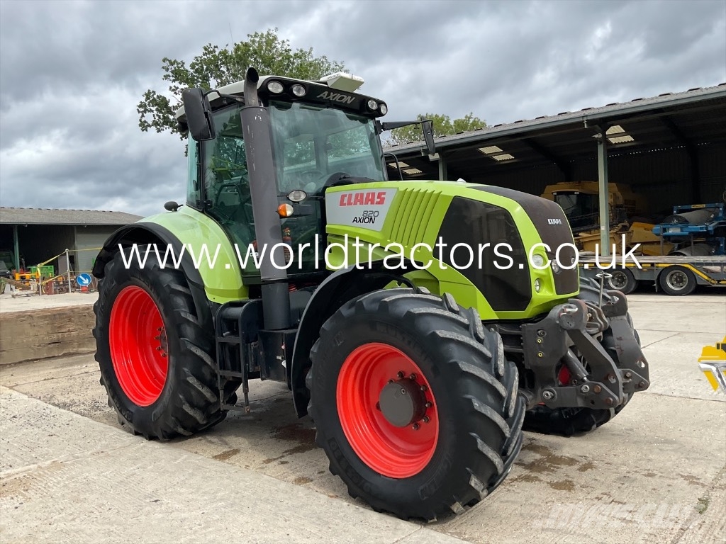 CLAAS Axion 820 Tractors