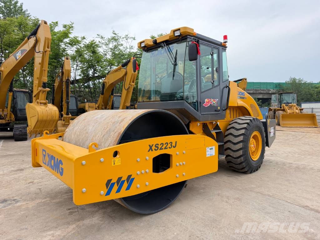 XCMG XS 223 J 振動ローラ