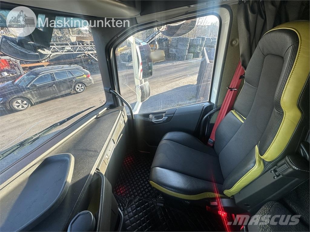 Volvo FH16 Тягачі