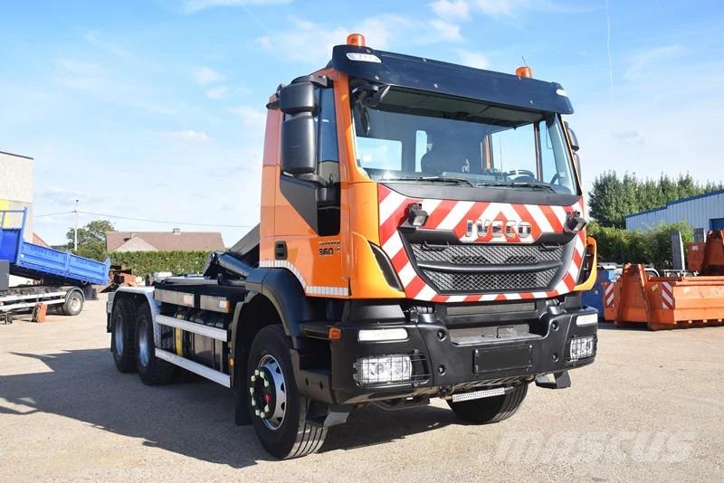 Iveco Trakker 360 +Waf 20t.hooklift Camiones polibrazo