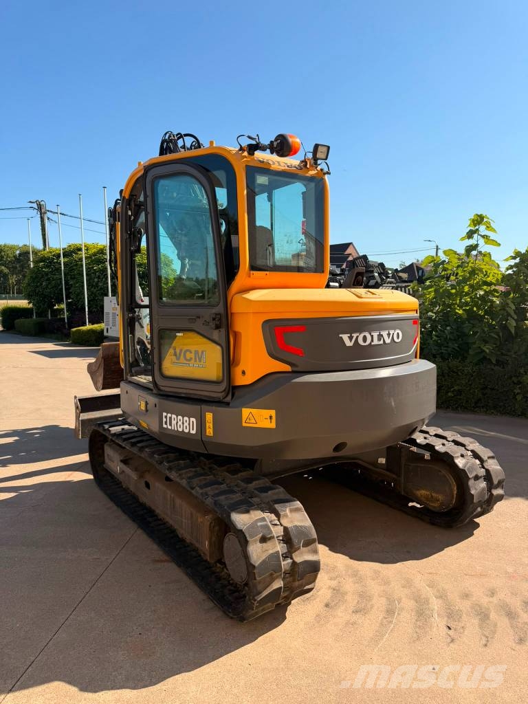 Volvo ECR 88 D Triple Boom Midi bageri 7t – 12t