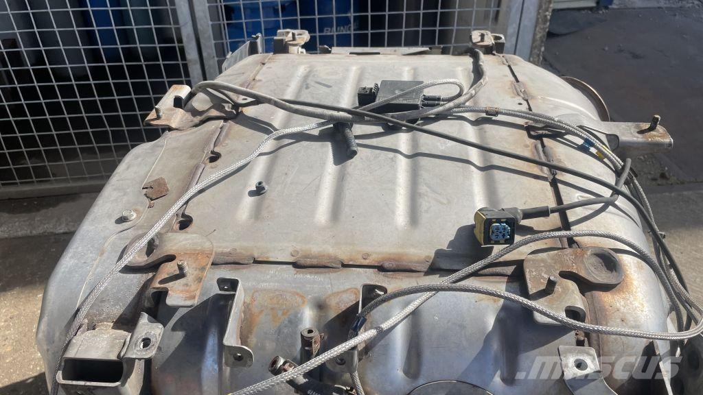 Scania Uitlaat demper + tank euro 6 2081012 / 2033706 Haszonjárművek - Egyéb