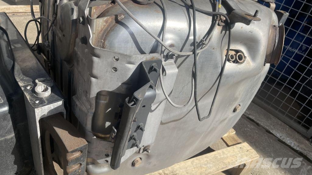 Scania Uitlaat demper + tank euro 6 2081012 / 2033706 Haszonjárművek - Egyéb