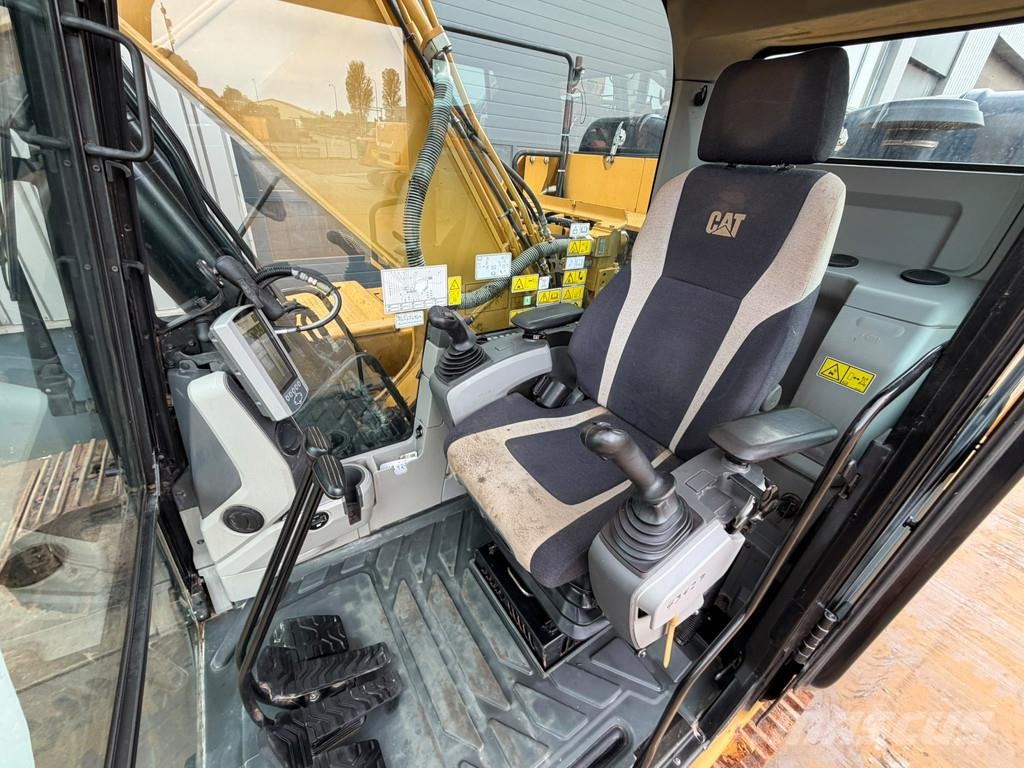 CAT 320FL Верижен екскаватор
