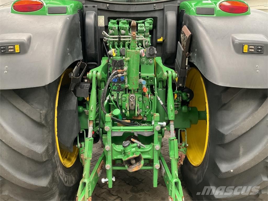 John Deere 6215R Tratores Agrícolas usados