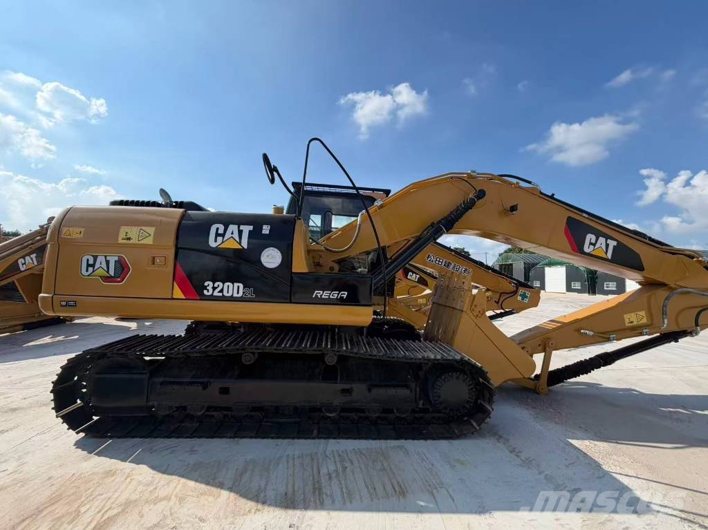 CAT 320 D Гусеничні екскаватори