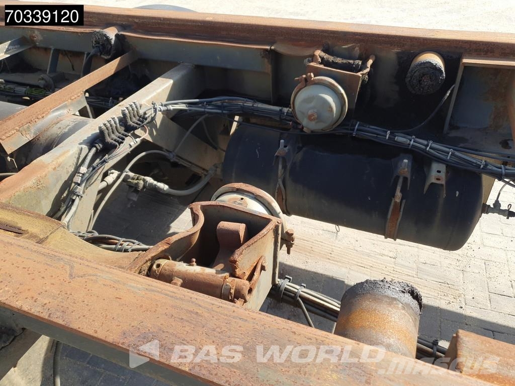 Bulthuis ADGA 10 3 axles APK 09/27 Lift+Steering Axle Containerchassis