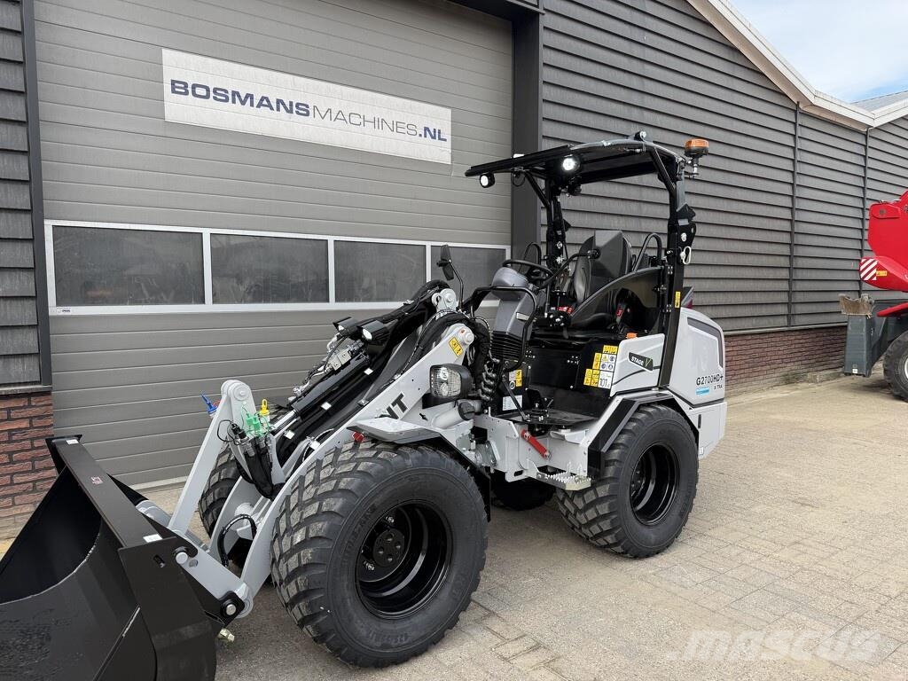 GiANT G2700 X-TRA HD+ shovel / kniklader NIEUW signaalgr Kolesni nakladalci