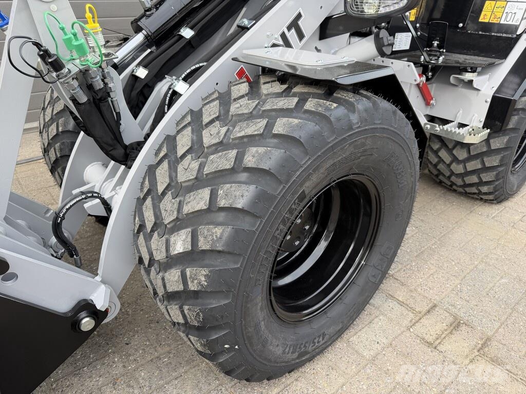 GiANT G2700 X-TRA HD+ shovel / kniklader NIEUW signaalgr Kolesni nakladalci