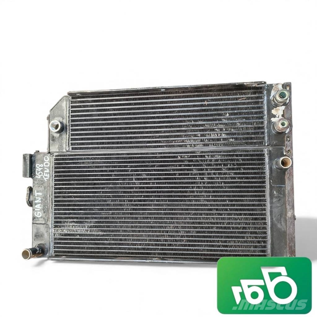 GiANT Tendo 4548 Radiator Radiatoriai