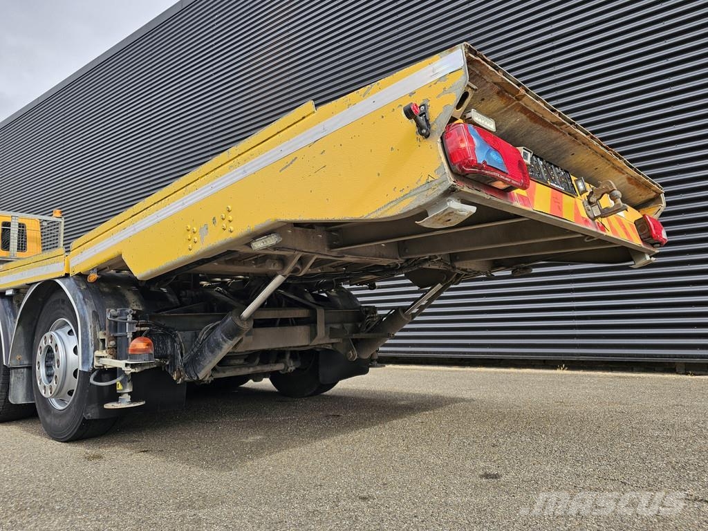 Iveco AD320S42 8x2 / RETARDER / WINCH / AUTO-TRANSPORTER Hinausautot