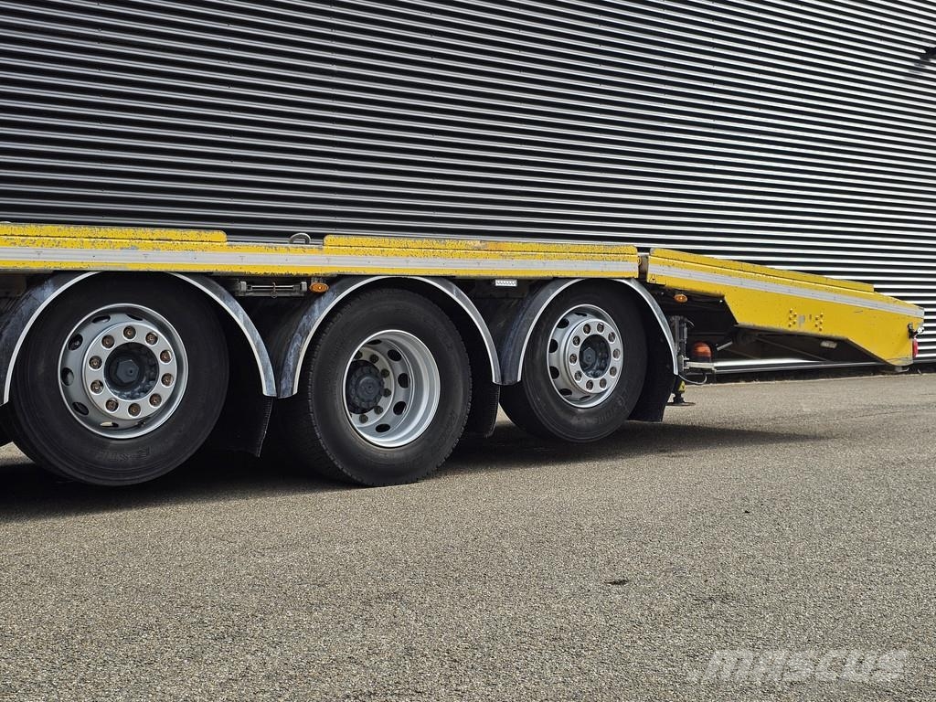 Iveco AD320S42 8x2 / RETARDER / WINCH / AUTO-TRANSPORTER Hinausautot