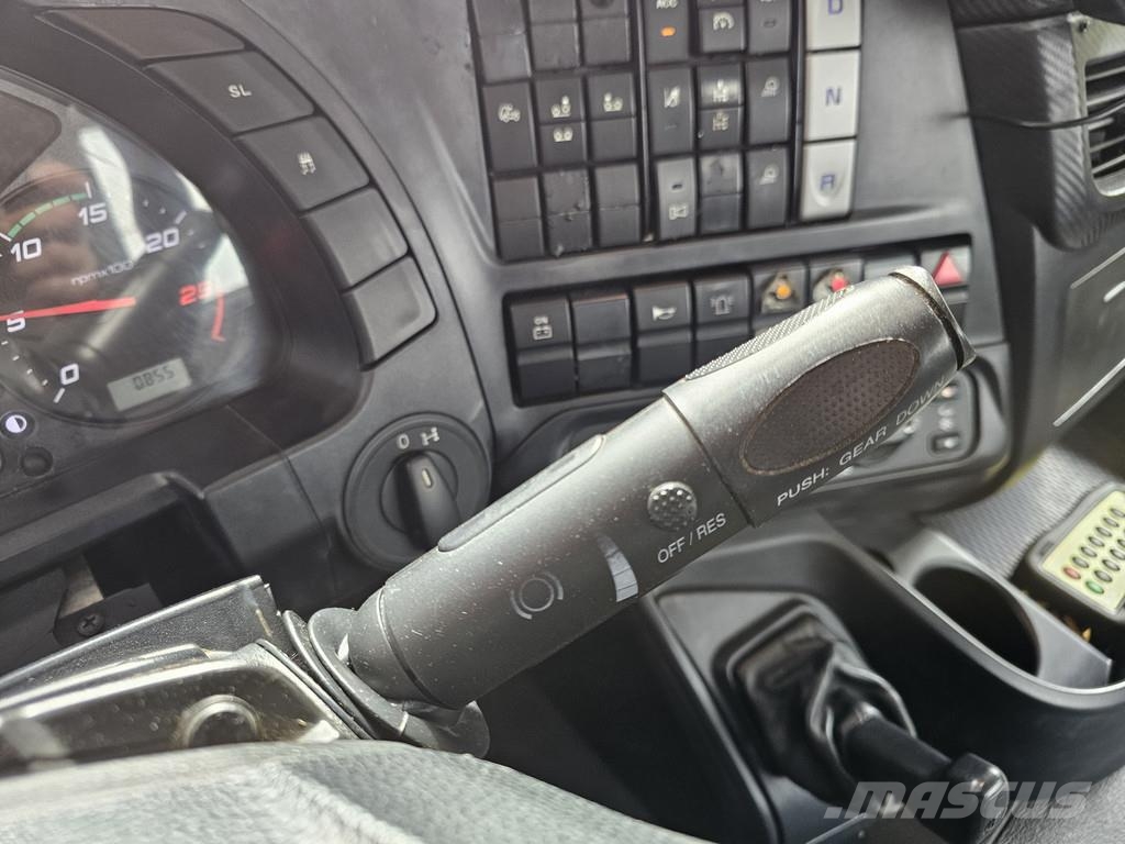 Iveco AD320S42 8x2 / RETARDER / WINCH / AUTO-TRANSPORTER Hinausautot