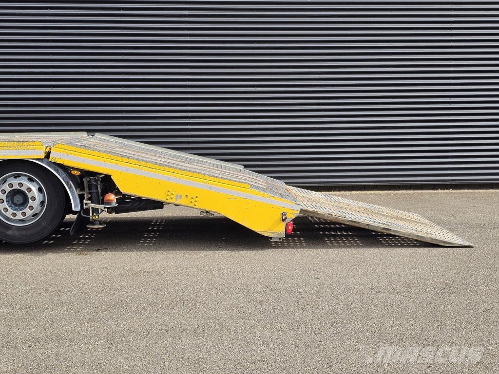 Iveco AD320S42 8x2 / RETARDER / WINCH / AUTO-TRANSPORTER Hinausautot