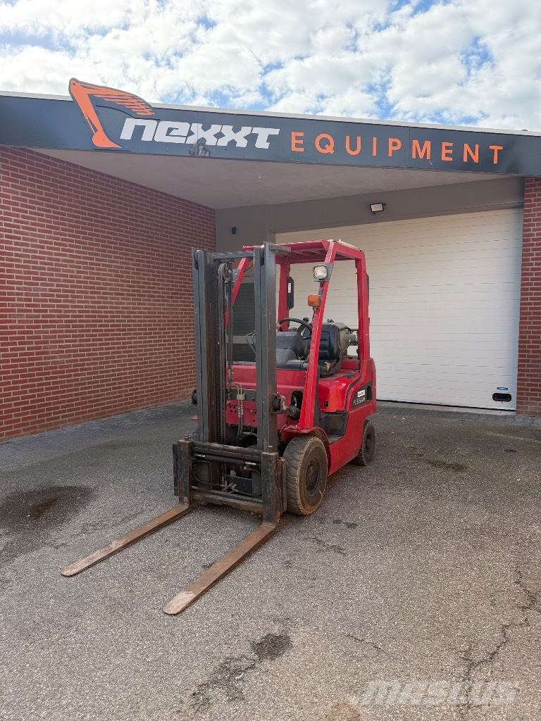Nissan EBTP1 F1 LPG forklifts