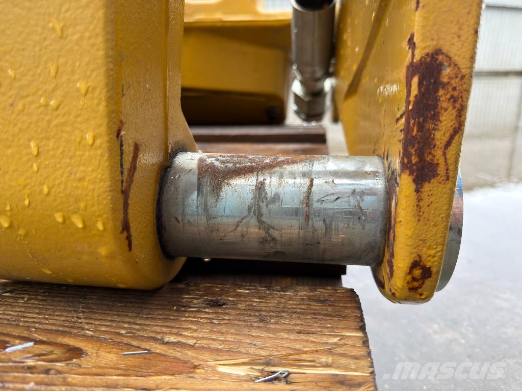 Volvo ISO - Caterpillar 938K / 938M / 938 Lundberg Ταχυσύνδεσμοι