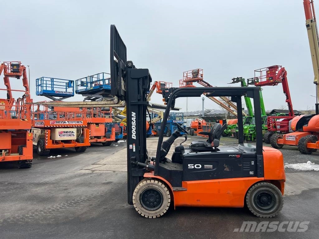 Doosan B50X5 5T 6m Triplex non-marking (1840) Sähkötrukit