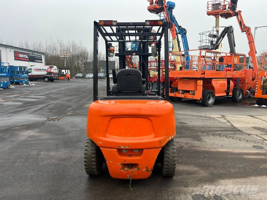 Doosan B50X5 5T 6m Triplex non-marking (1840) Sähkötrukit