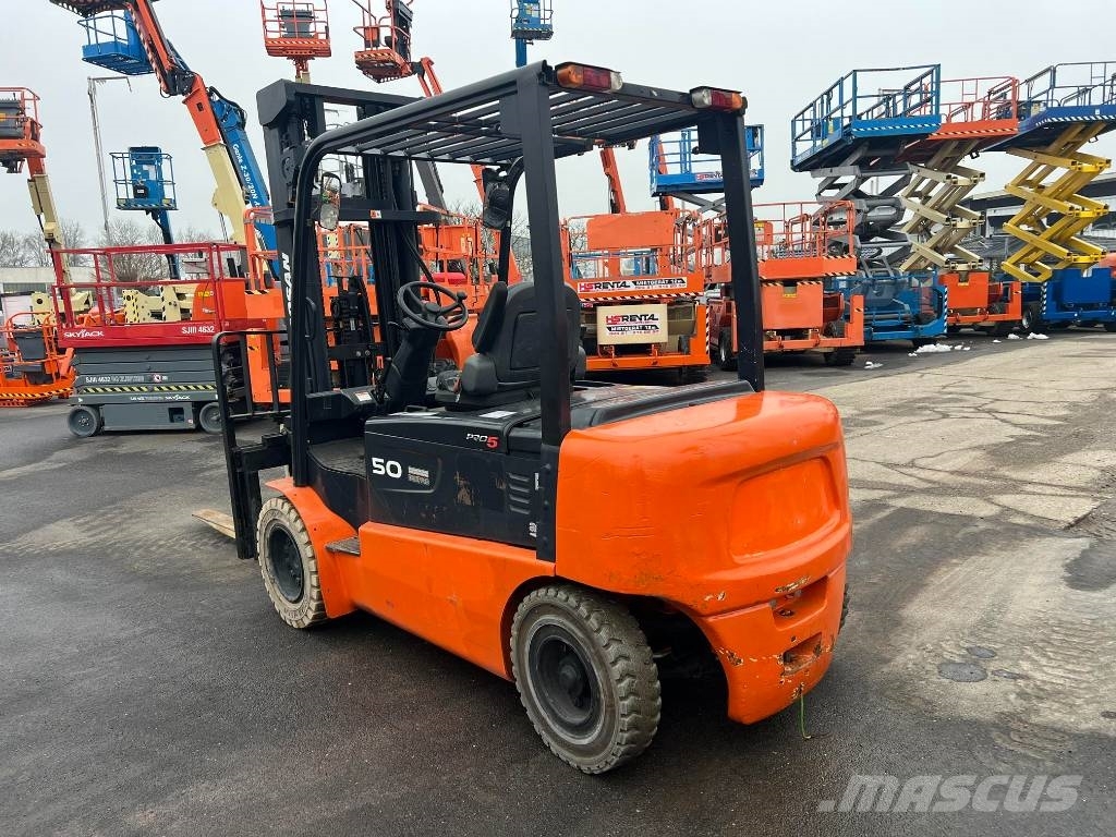Doosan B50X5 5T 6m Triplex non-marking (1840) Sähkötrukit