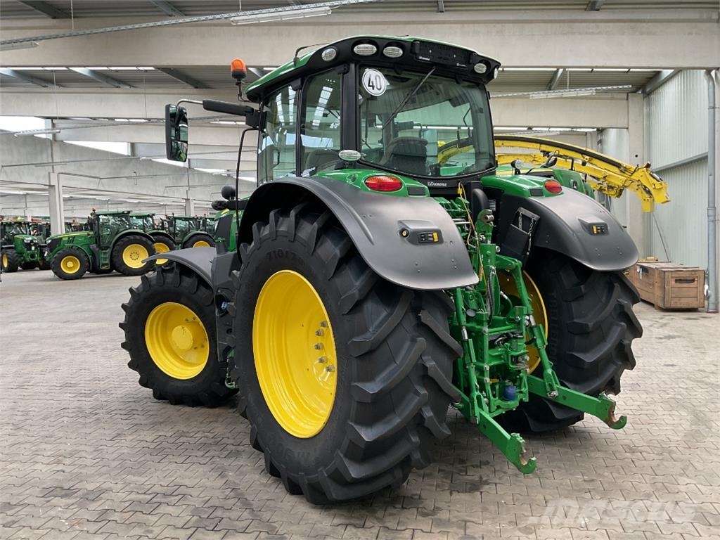 John Deere 6215R Tratores Agrícolas usados