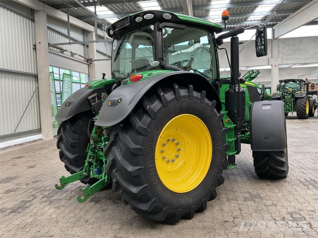 John Deere 6215R Tratores Agrícolas usados