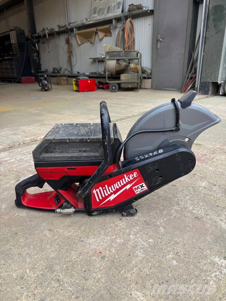 MILWAUKEE MXF COS 350 Pily na beton a kámen
