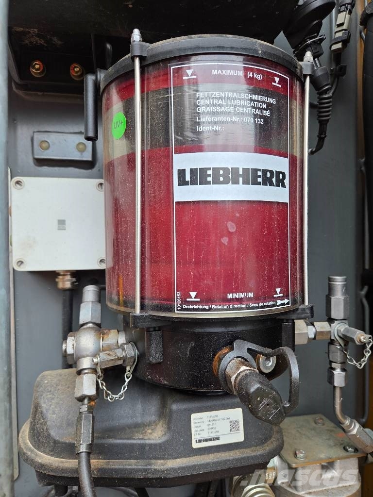 Liebherr R 920Compact Litronic Gravemaskiner på larvebånd