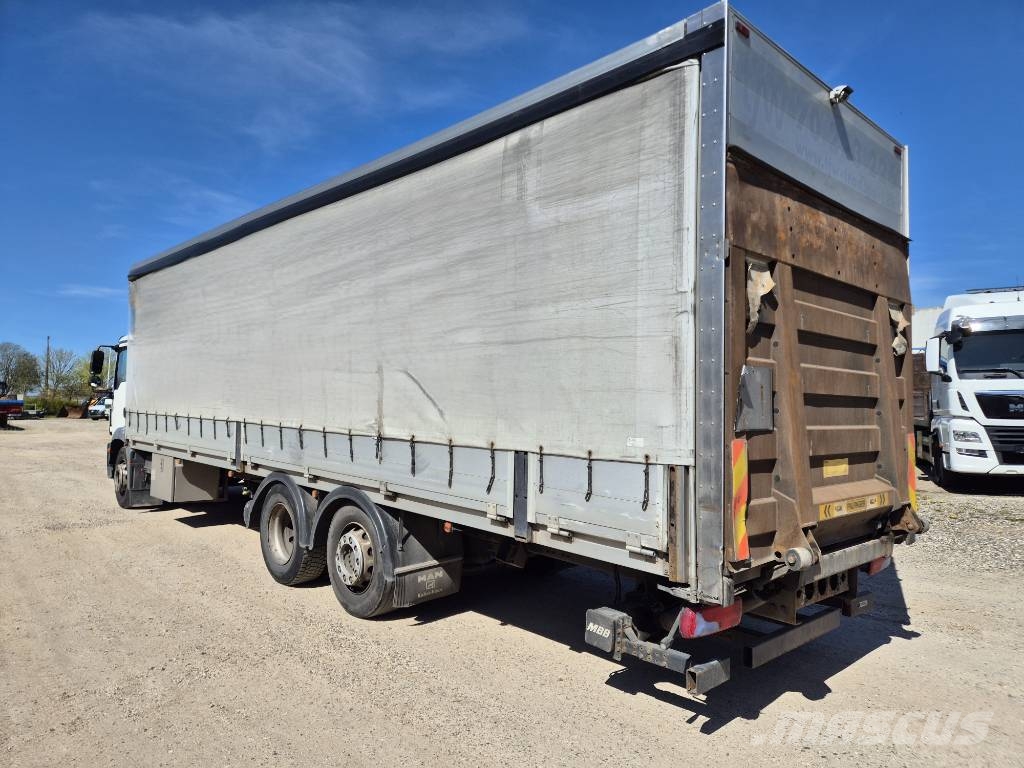 MAN TGM 26.290 6x2-4 //Lift// Nákladné vozidlá s bočnou zhrnovacou plachtou