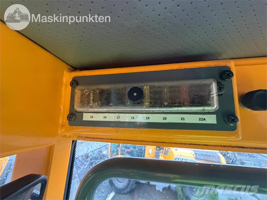 Belos Transgiant Komunālās mašīnas
