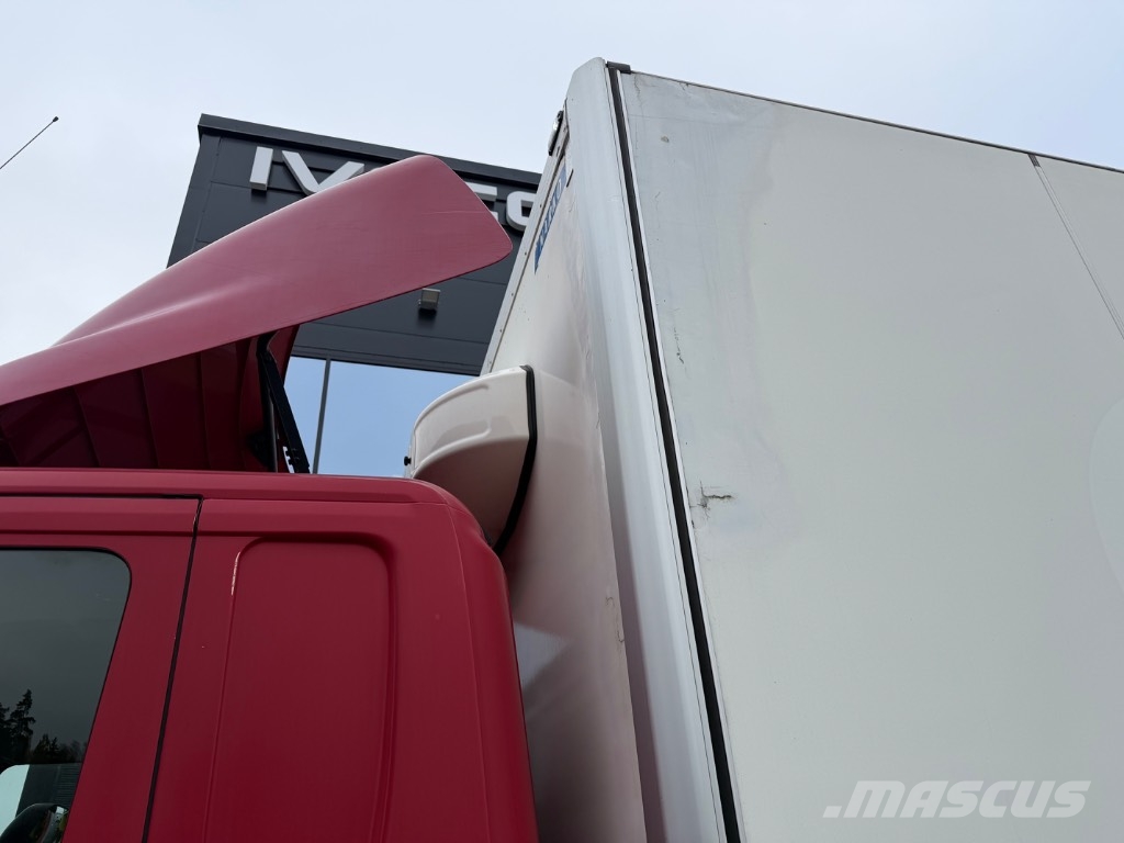 Scania P 230 Umpikorikuorma-autot