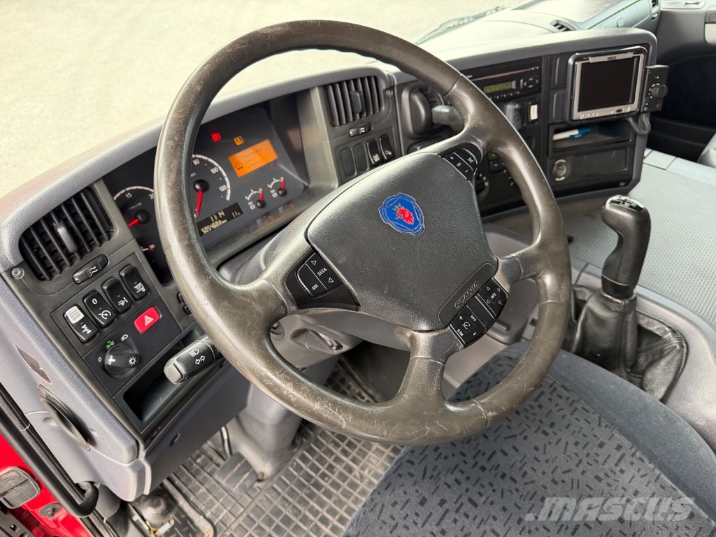 Scania P 230 Umpikorikuorma-autot