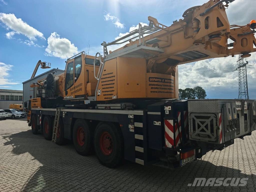 Liebherr LTM 1230-5.1 全路面起重機/吊車