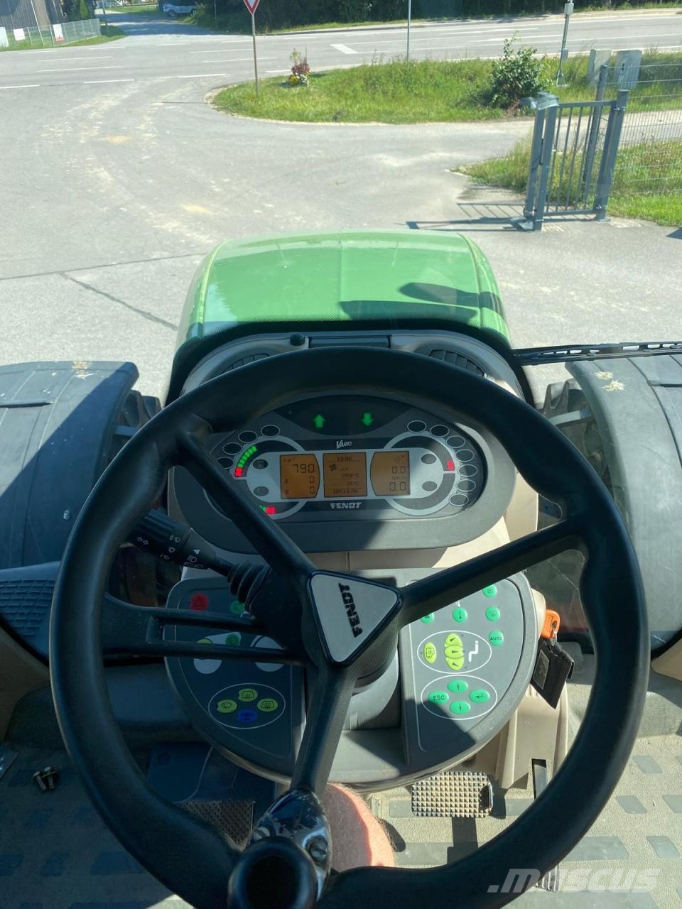 Fendt 828 Vario SCR Profi Plus, RTK, FZW, Bereifung NEU, Трактори