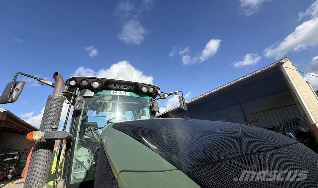 CLAAS AXION 810 Tractors