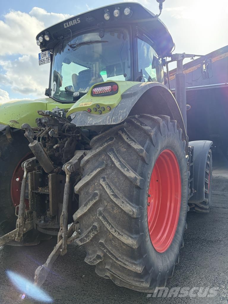 CLAAS AXION 810 曳引機