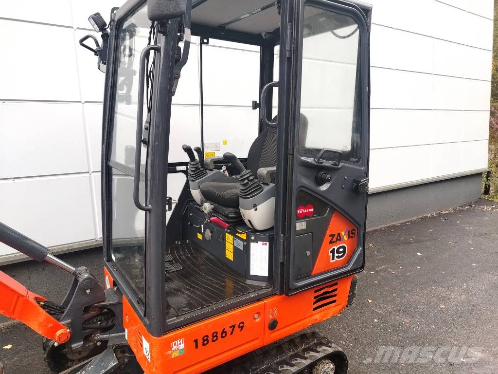 Hitachi ZX19-5A Minigrävare < 7t