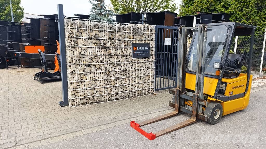 Jungheinrich EFGDH 15 E-Stapler + Ladegerät, 1,5t Tragfähigkeit Sähkötrukit