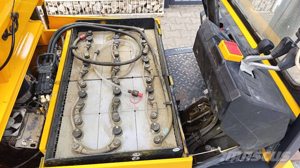 Jungheinrich EFGDH 15 E-Stapler + Ladegerät, 1,5t Tragfähigkeit Sähkötrukit