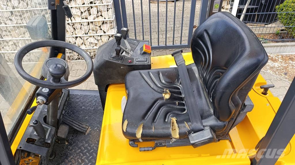 Jungheinrich EFGDH 15 E-Stapler + Ladegerät, 1,5t Tragfähigkeit Sähkötrukit