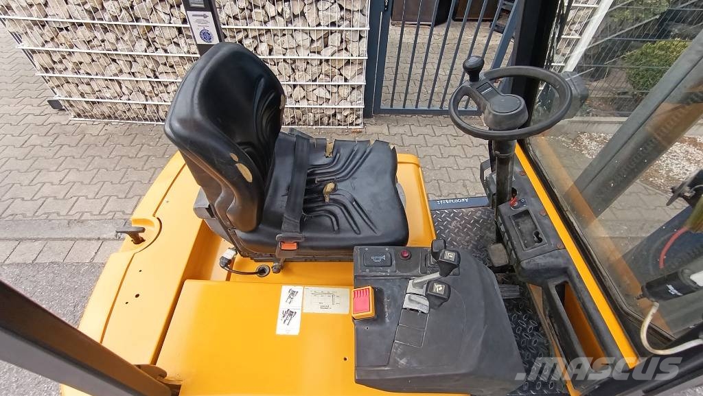 Jungheinrich EFGDH 15 E-Stapler + Ladegerät, 1,5t Tragfähigkeit Sähkötrukit