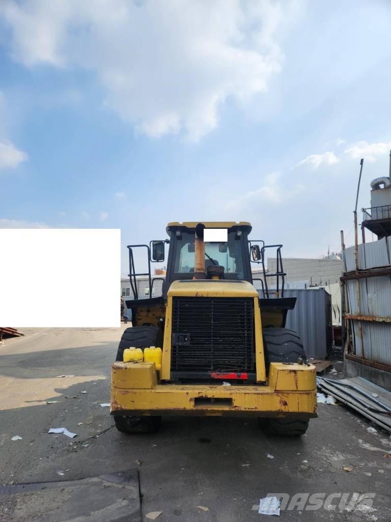 CAT 962 G II Kolové nakladače