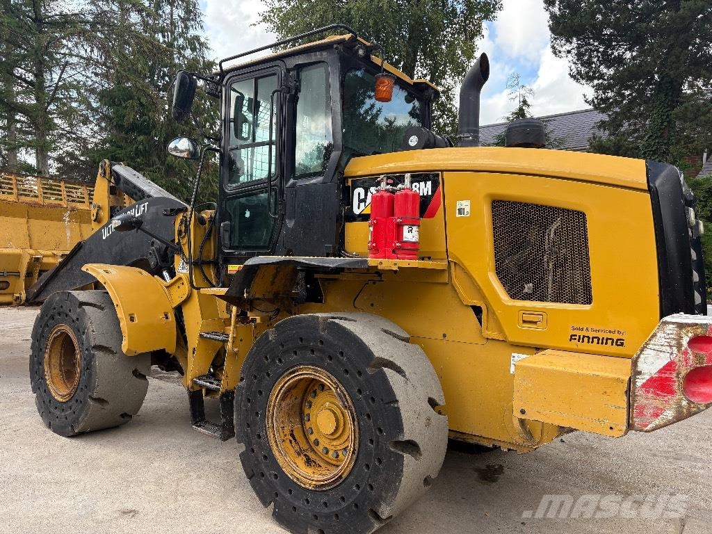 CAT 938 M Gumikerekes homlokrakodók