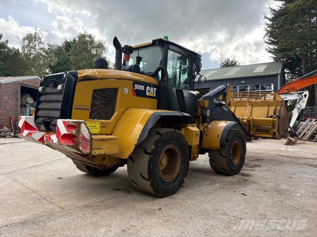 CAT 938 M Gumikerekes homlokrakodók