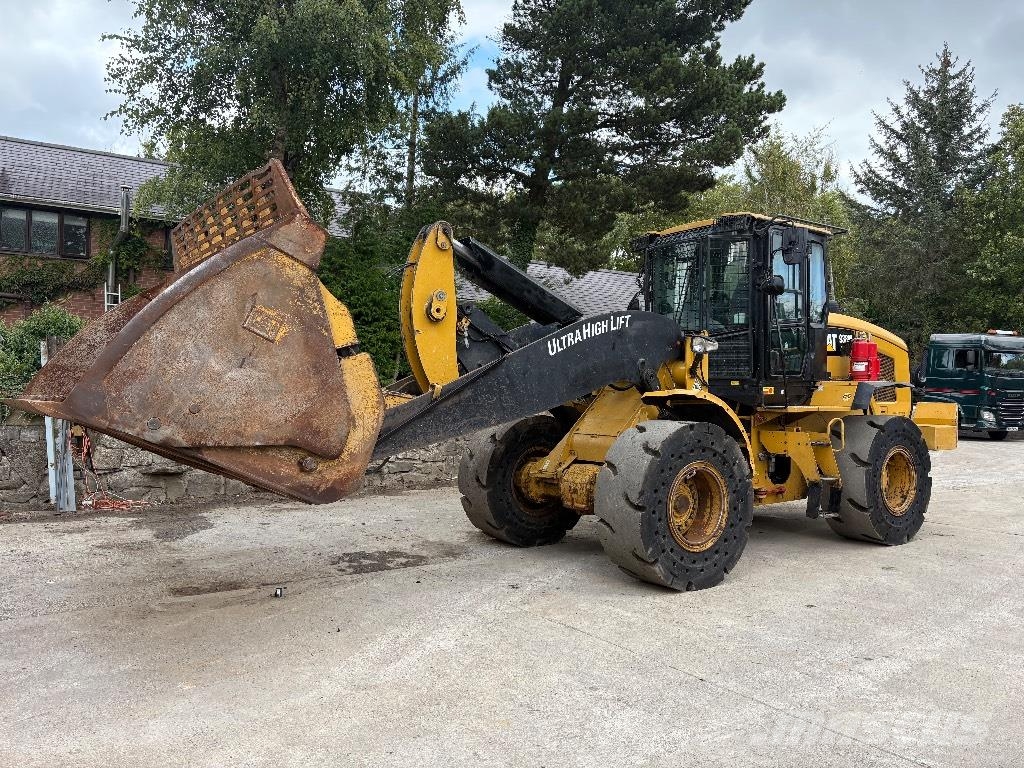 CAT 938 M Gumikerekes homlokrakodók