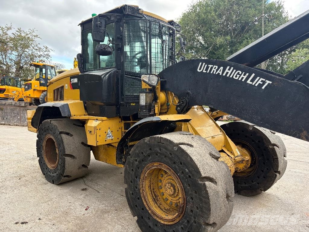 CAT 938 M Gumikerekes homlokrakodók