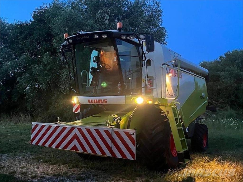 CLAAS Tucano 560 APS Hybrid Skördetröskor