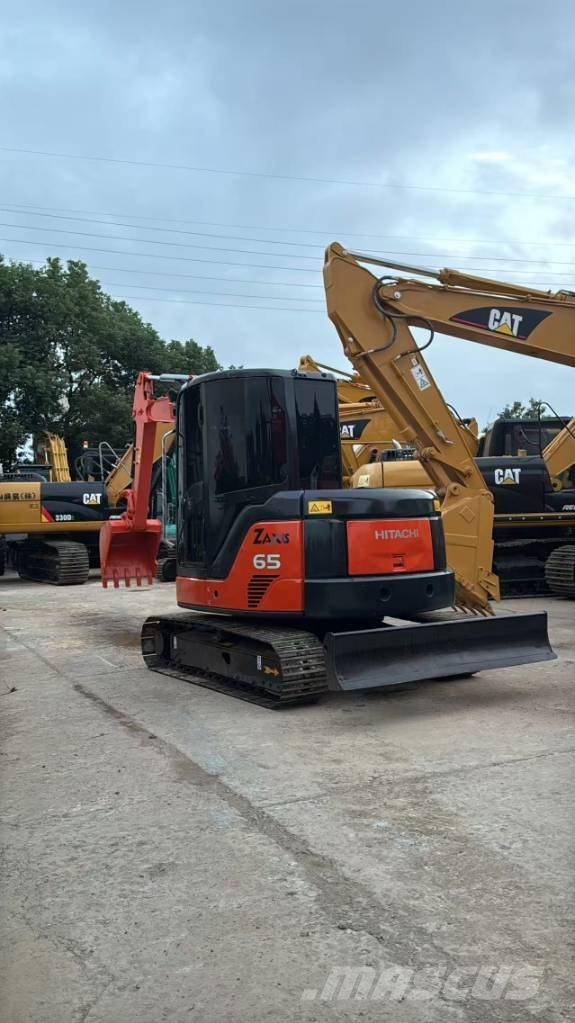 Hitachi ZX 65 Mini bageri <7t