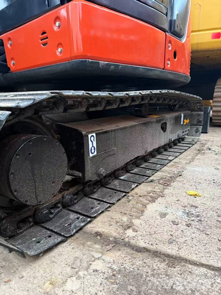 【minn】 ZX65USB-6 Mini Excavators - Hitachi Construction Machinery UK