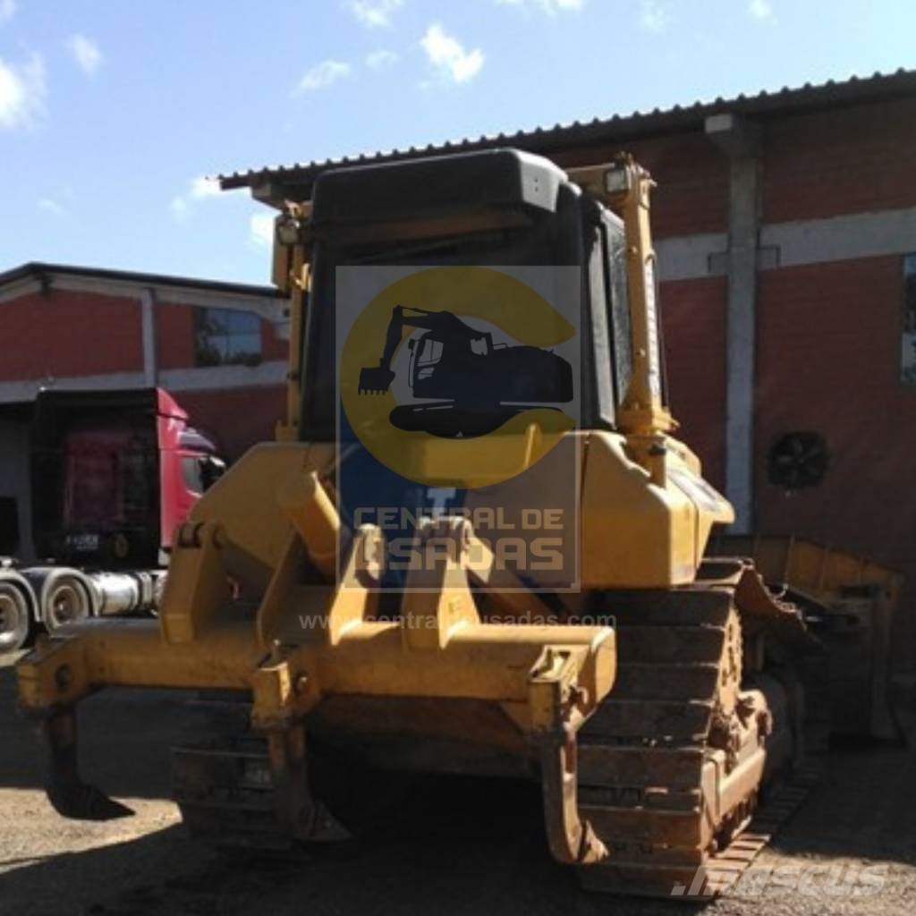 CAT D 6 N XL Гусеничные бульдозеры