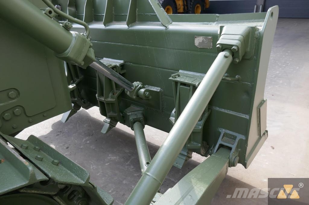 CAT D7F Ex-army Buldožeri guseničari